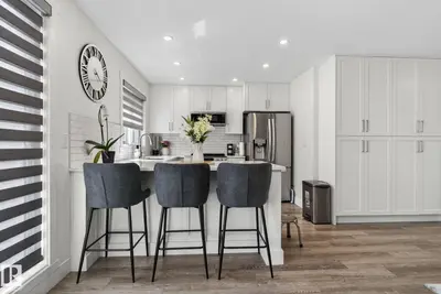 Interior photo 3 of #16 9250 156 AV NW