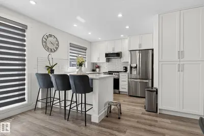 Interior photo 2 of #16 9250 156 AV NW