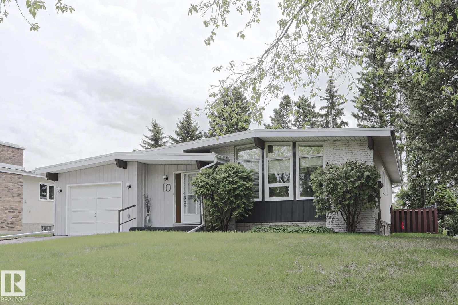 10 MURRAY CR, St. Albert - 4 bedroom Detached Single Family for sale