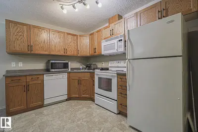 Interior photo 3 of #119 309 CLAREVIEW STATION DR NW