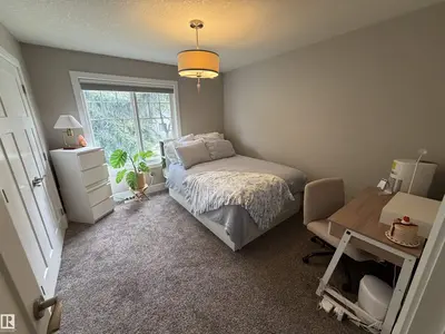 Interior photo 3 of 10914 71 AV NW