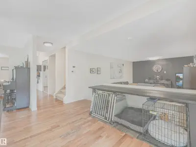 Interior photo 2 of 1515 109 ST NW