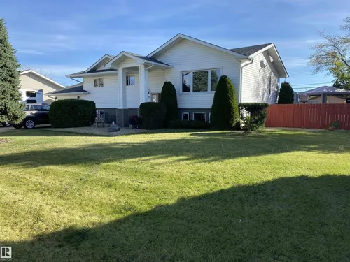 4405 48A ST, Vegreville - $454,900