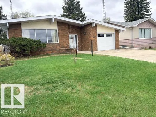 5209 45 AV, Vegreville - $412,000