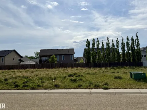 4009 42 Street Close, Ponoka - $80,000