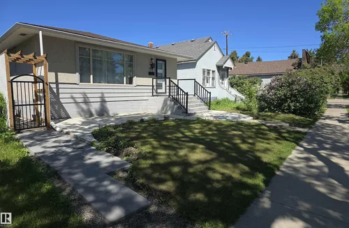 11430 81 ST NW, Edmonton - $359,900