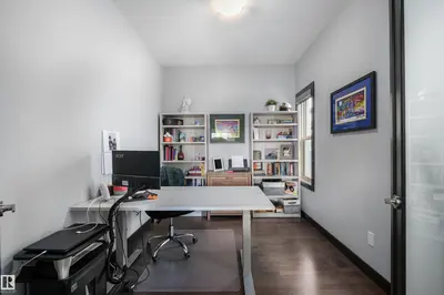 Interior photo 2 of 4 GEORGE LD