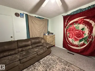 Interior photo 2 of 4404 52 ST