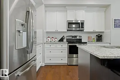 Interior photo 2 of 39 GREENBURY MR