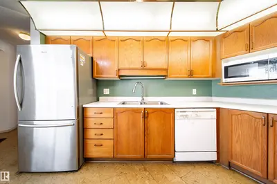 Interior photo 3 of #15 603 YOUVILLE DR E NW
