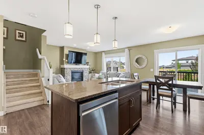Interior photo 3 of 2220 CASEY CR SW