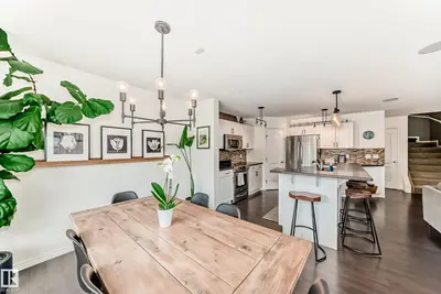 Interior photo 4 of 732 172 ST SW