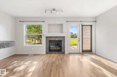 Interior photo 2 of 