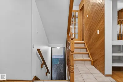 Interior photo 4 of 91 GARIEPY CR NW NW