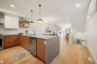 Interior photo 3 of 10330 136 ST NW NW