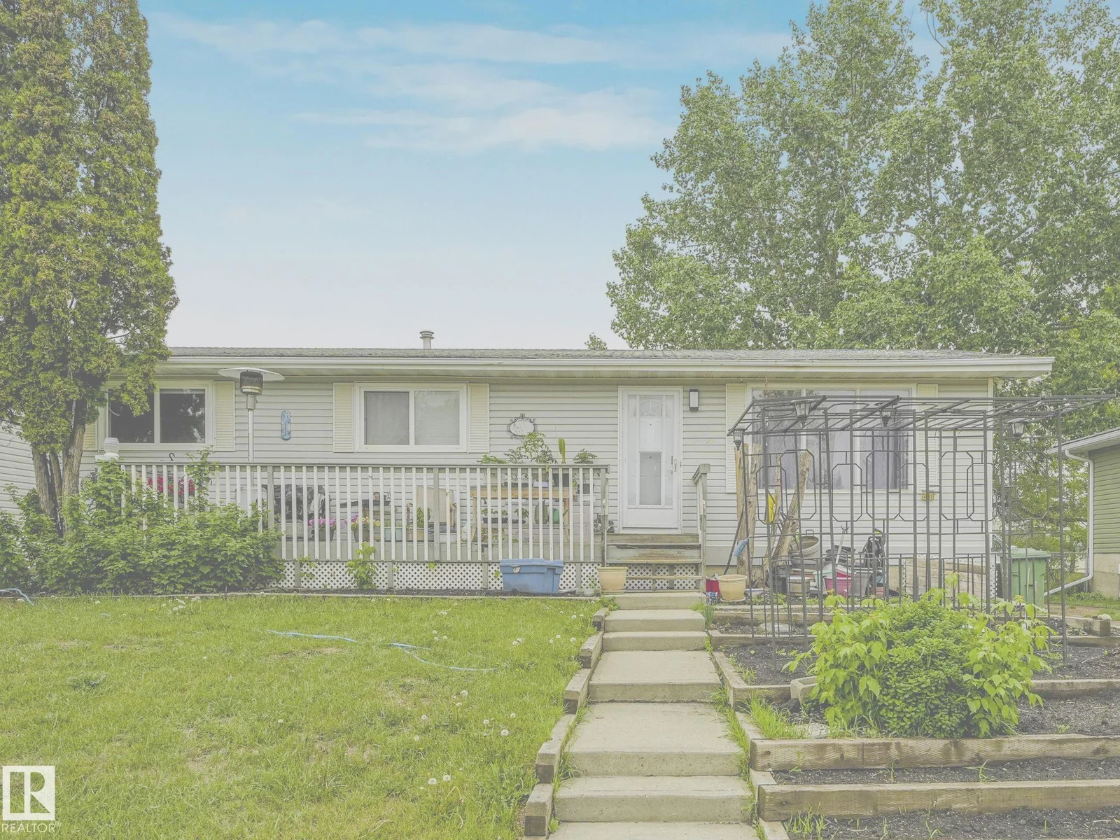 4902 52 AV, Beaumont - 5 bedroom Detached Single Family for sale