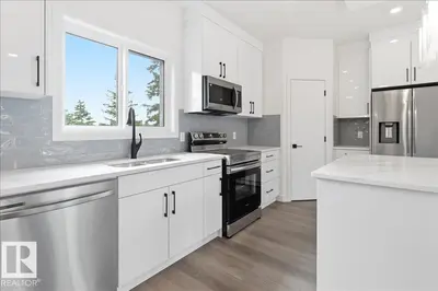Interior photo 4 of 5023 47ave