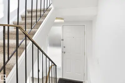 Interior photo 2 of 857 ERIN PL NW
