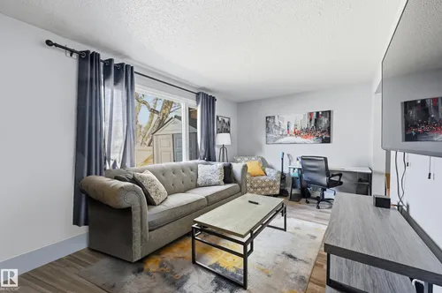 #9 8020 141 AV NW, Edmonton - $160,000