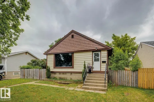 4037 114 AV NW, Edmonton - $349,900