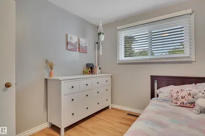 Interior photo 3 of 76 MERRYWOOD CR