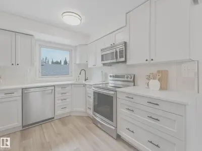 Interior photo 4 of 3904 35 AV NW