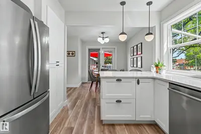 Interior photo 4 of 11603 71 ST NW