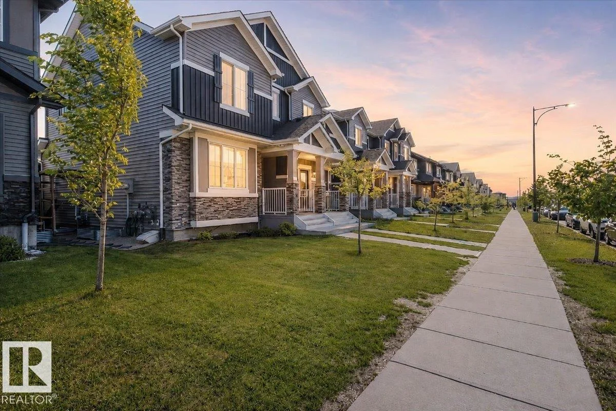 5213 22 AV SW, Edmonton - 3 bedroom Residential Attached for sale