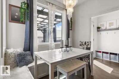 Interior photo 4 of 5213 22 AV SW