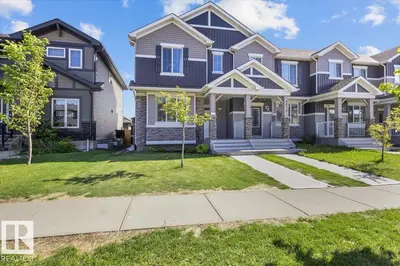 Interior photo 1 of 5213 22 AV SW
