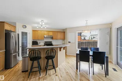 Interior photo 2 of 391 FOXBORO DR