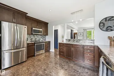 Interior photo 3 of 6227 109A ST NW