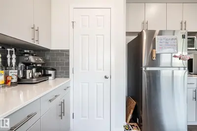Interior photo 4 of 17562 63A ST NW