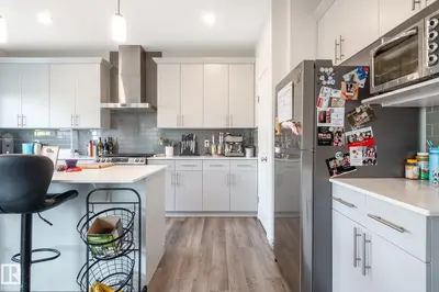 Interior photo 3 of 17562 63A ST NW