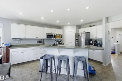 Interior photo 3 of 162 SUNFLOWER CR