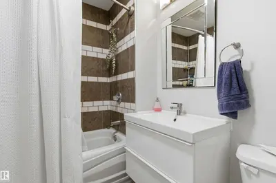 Interior photo 3 of 7412/7414 83 AV NW