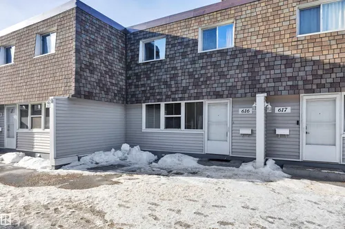 616 VILLAGE ON THE GREEN GR NW, Edmonton - $199,900