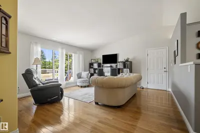 Interior photo 3 of 100 53315 RGE RD 20