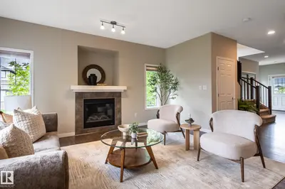 Interior photo 2 of 379 REYNALDS CO