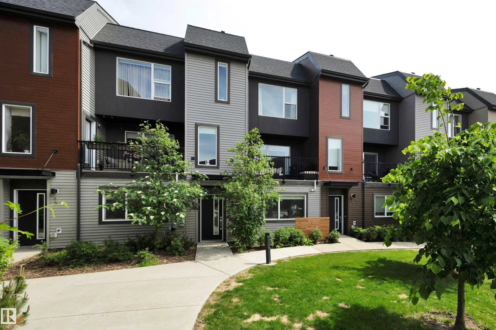 #46 1075 ROSENTHAL BV NW, Edmonton - 3 bedroom Townhouse for sale