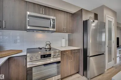 Interior photo 4 of #46 1075 ROSENTHAL BV NW