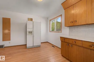 Interior photo 3 of 5103 54 AV