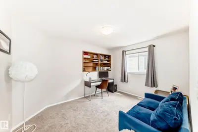 Interior photo 4 of 71 RIDGEHAVEN CR