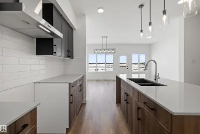 Interior photo 4 of 504 176 AV NE