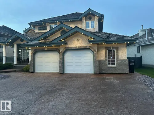 170 Blackburn DR W SW, Edmonton - $825,000