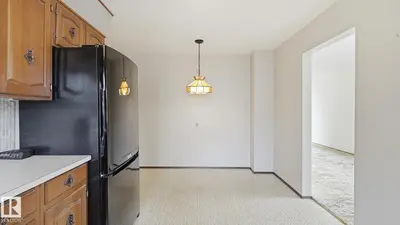 Interior photo 3 of 7408 40 AV NW