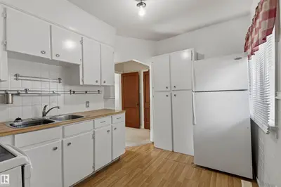 Interior photo 4 of 11417 65 ST NW