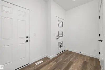 Interior photo 1 of 81 SUMAC CL