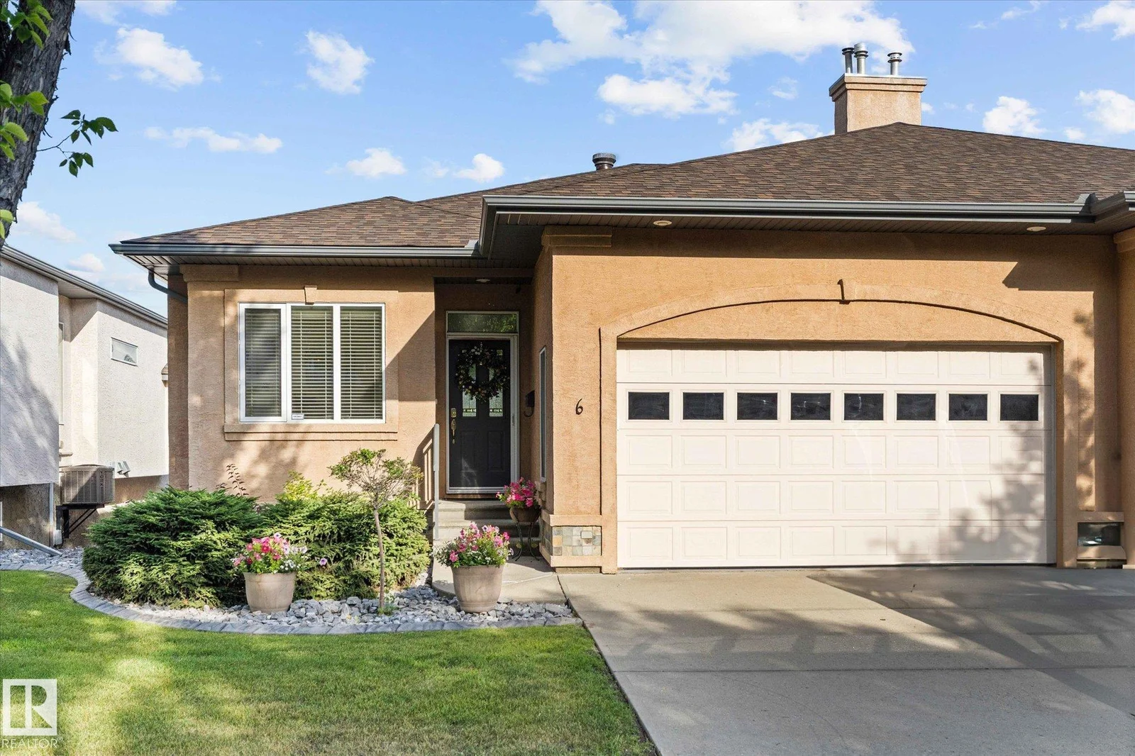#6 50 OAKRIDGE DR S, St. Albert - 3 bedroom Duplex for sale