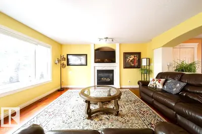 Interior photo 2 of 448 FORREST DR